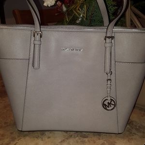 Michael kors tote bag